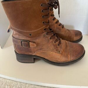 Taos Footwear Tan Leather Combat Boots